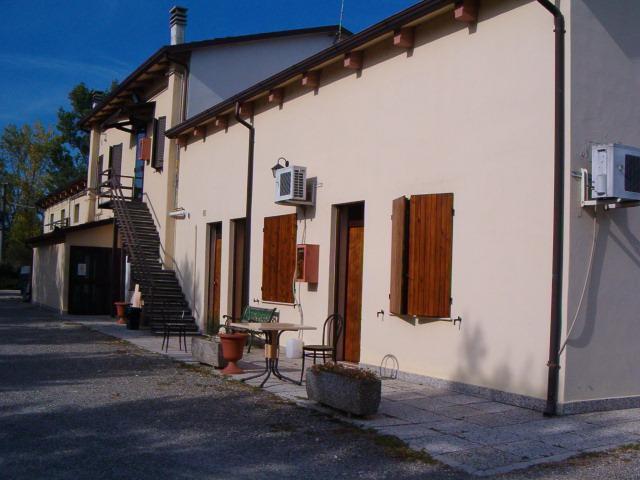 Laghi Paradiso Rovereto sulla Secchia Bagian luar foto